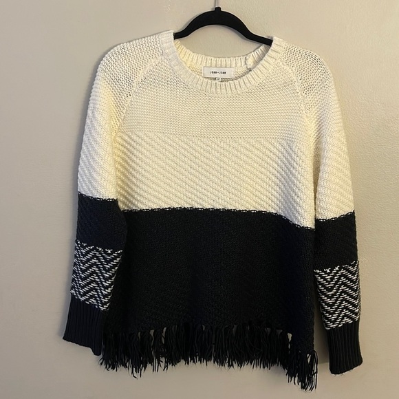 John + Jenn Small Chunky Knit Sweater Black and White Fringe - Picture 2 of 16